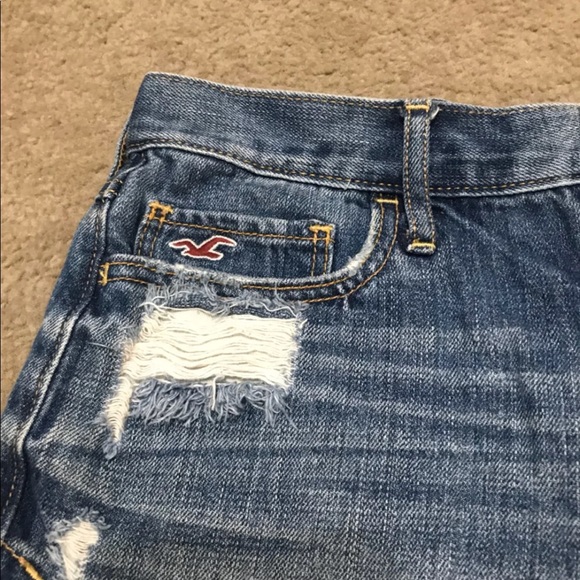 Women’s Hollister Shorts - Picture 2 of 6